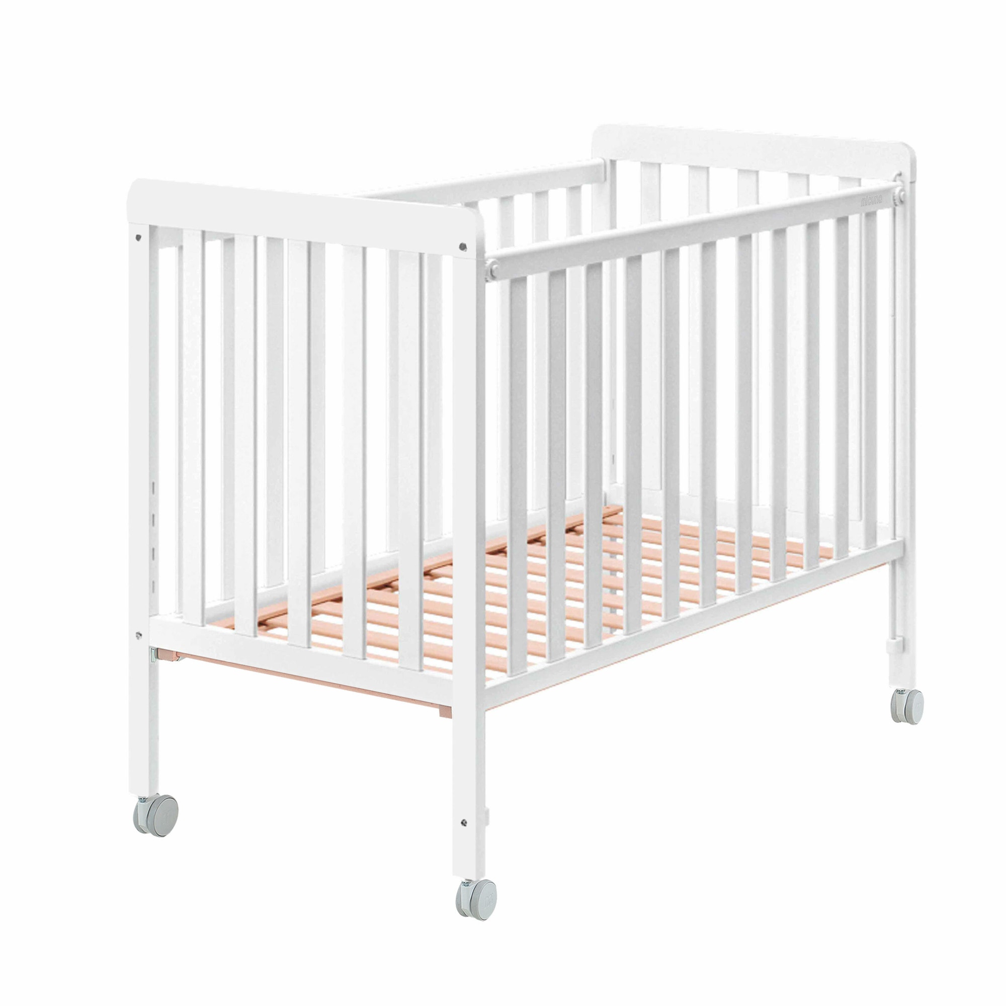 Micuna white coloured Nordika cot NORDIKA BLANCO Pikolin